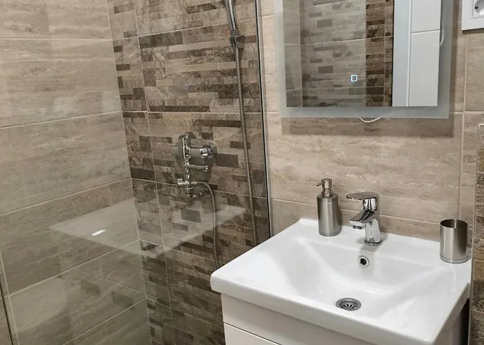 Viktor Lejlighed Surčin